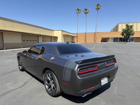 Used 2016 Dodge Challenger R/T Scat Pack RWD image 6