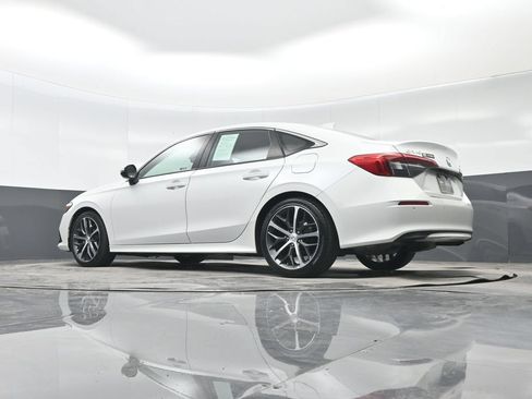 Used 2022 Honda Civic Touring image 28
