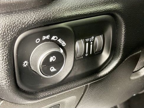 Used 2019 RAM 1500 Big Horn image 10