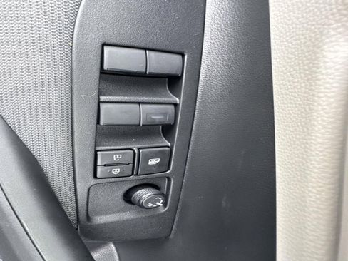 Certified 2025 Toyota Corolla LE image 8