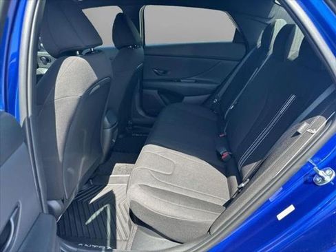 New 2025 Hyundai Elantra SEL FWD image 16