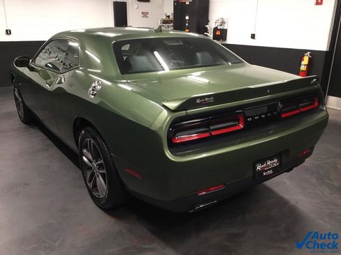 Used 2018 Dodge Challenger GT image 7