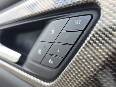Used 2025 Chevrolet Traverse High Country FWD image 27