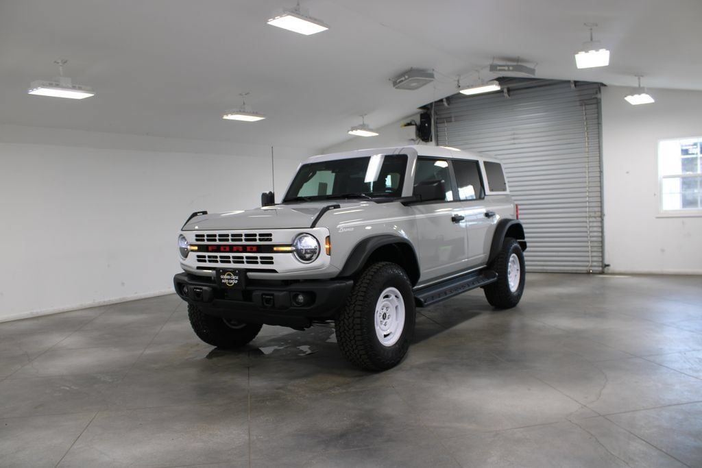 New 2026 Ford Bronco Heritage Edition AWD/4WD image 3