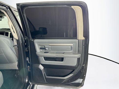 Used 2019 RAM 1500 Big Horn image 27