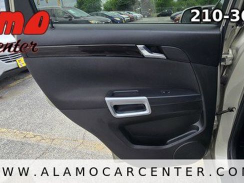 Used 2013 Chevrolet Captiva Sport LT image 30