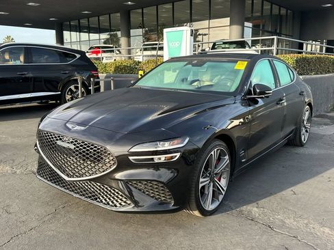 Used 2025 Genesis G70 3.3T Advanced w/ Sport Prestige Package image 2