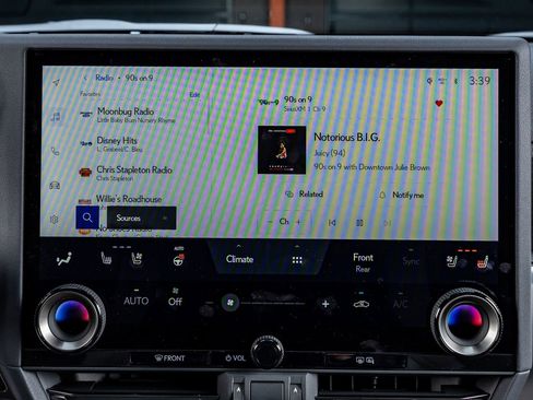 Used 2025 Lexus GX 550 image 25