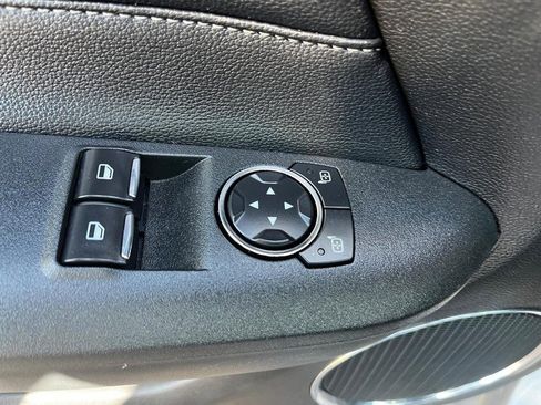 Used 2022 Ford Mustang Premium image 10