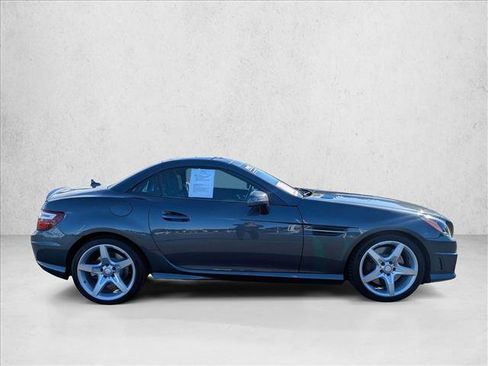 Used 2014 Mercedes-Benz SLK 250 image 4