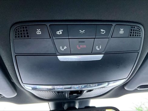 Used 2018 Mercedes-Benz GLC 300 image 28