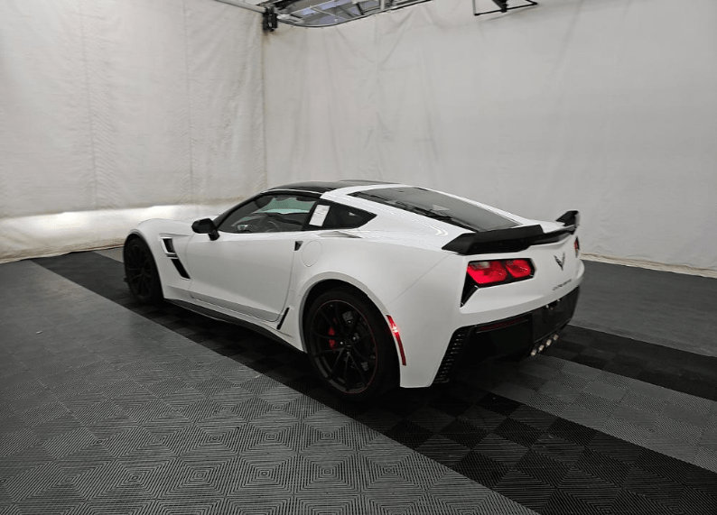 Used 2017 Chevrolet Corvette Grand Sport RWD image 6