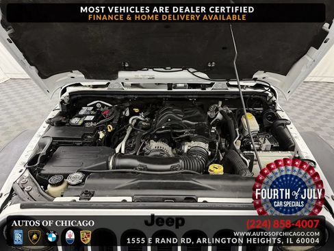 Used 2015 Jeep Wrangler Unlimited Rubicon w/ Connectivity Group AWD/4WD image 24