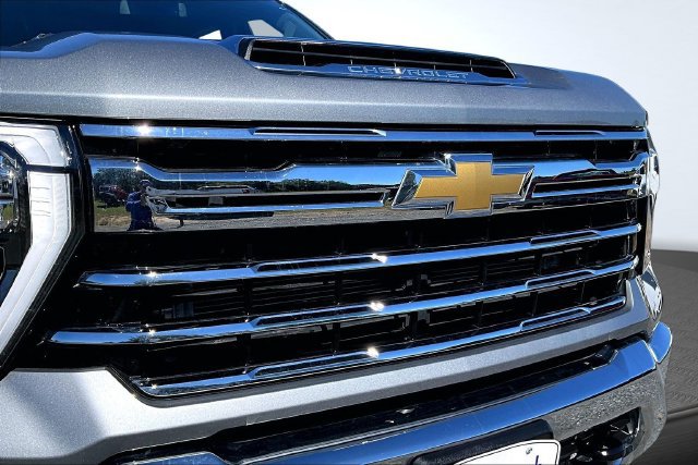 Used 2026 Chevrolet Silverado 2500 LTZ AWD/4WD image 30