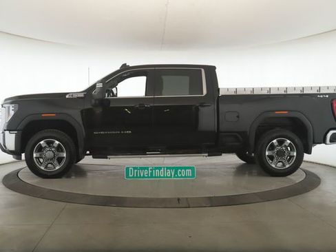 Used 2025 GMC Sierra 2500 SLE image 9