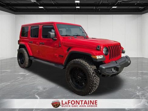 Used 2021 Jeep Wrangler Unlimited Sahara AWD/4WD image 7