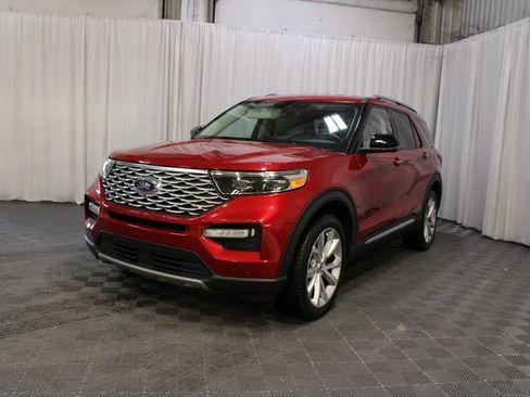 Used 2022 Ford Explorer Platinum w/ Equipment Group 601A image 29