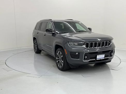 Used 2022 Jeep Grand Cherokee L Overland w/ Advanced Protech Group III image 7
