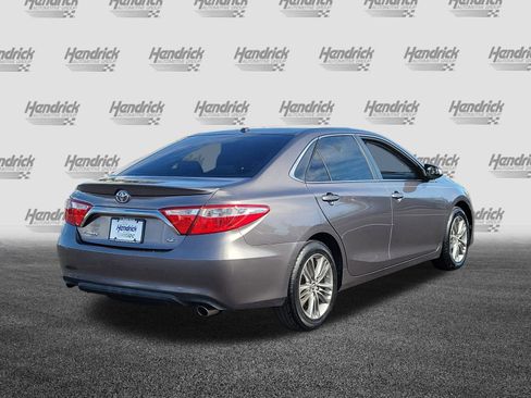 Used 2015 Toyota Camry SE image 8