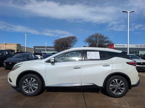 Used 2018 Nissan Murano SL w/ Moonroof Package image 3