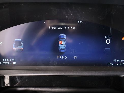 New 2026 Lincoln Corsair Premiere FWD image 4