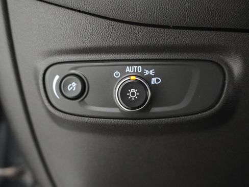 Used 2022 Chevrolet Equinox LT FWD image 20