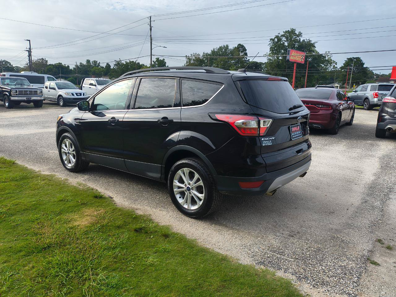 Used 2018 Ford Escape SE FWD image 6