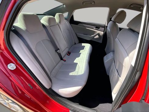 Used 2019 Hyundai Sonata SE FWD image 16