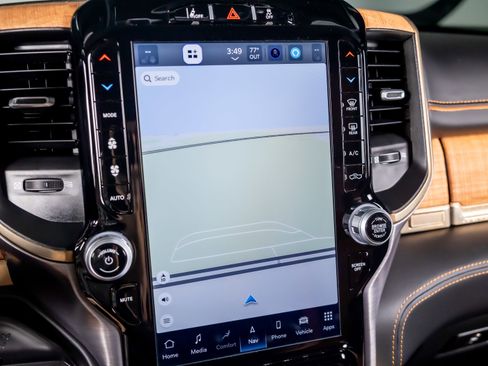 Used 2024 RAM 3500 Limited w/ Safety Group image 29