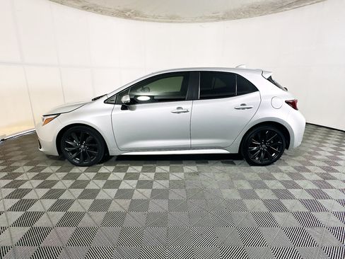 Used 2023 Toyota Corolla XSE FWD image 6