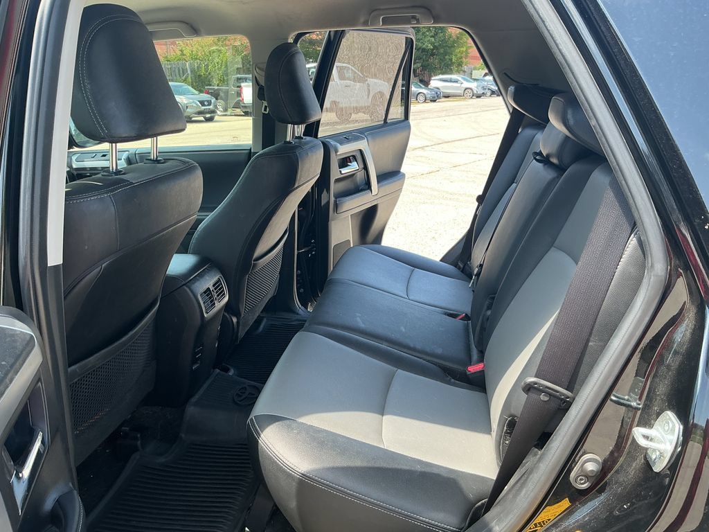 Used 2019 Toyota 4Runner SR5 Premium AWD/4WD image 23