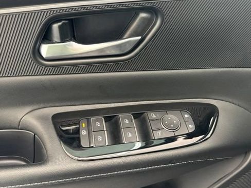 Certified 2025 Nissan Murano SV AWD/4WD image 9