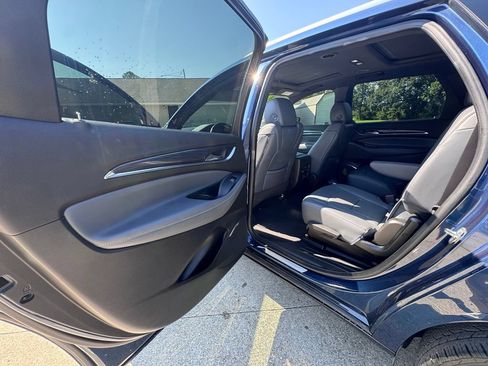 Used 2023 Buick Enclave Essence w/ Experience Buick Package FWD image 14