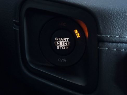 Used 2024 Jeep Wrangler Unlimited Sahara AWD/4WD image 25