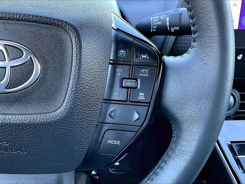 Used 2025 Toyota bZ4X AWD w/ Weather Package image 17