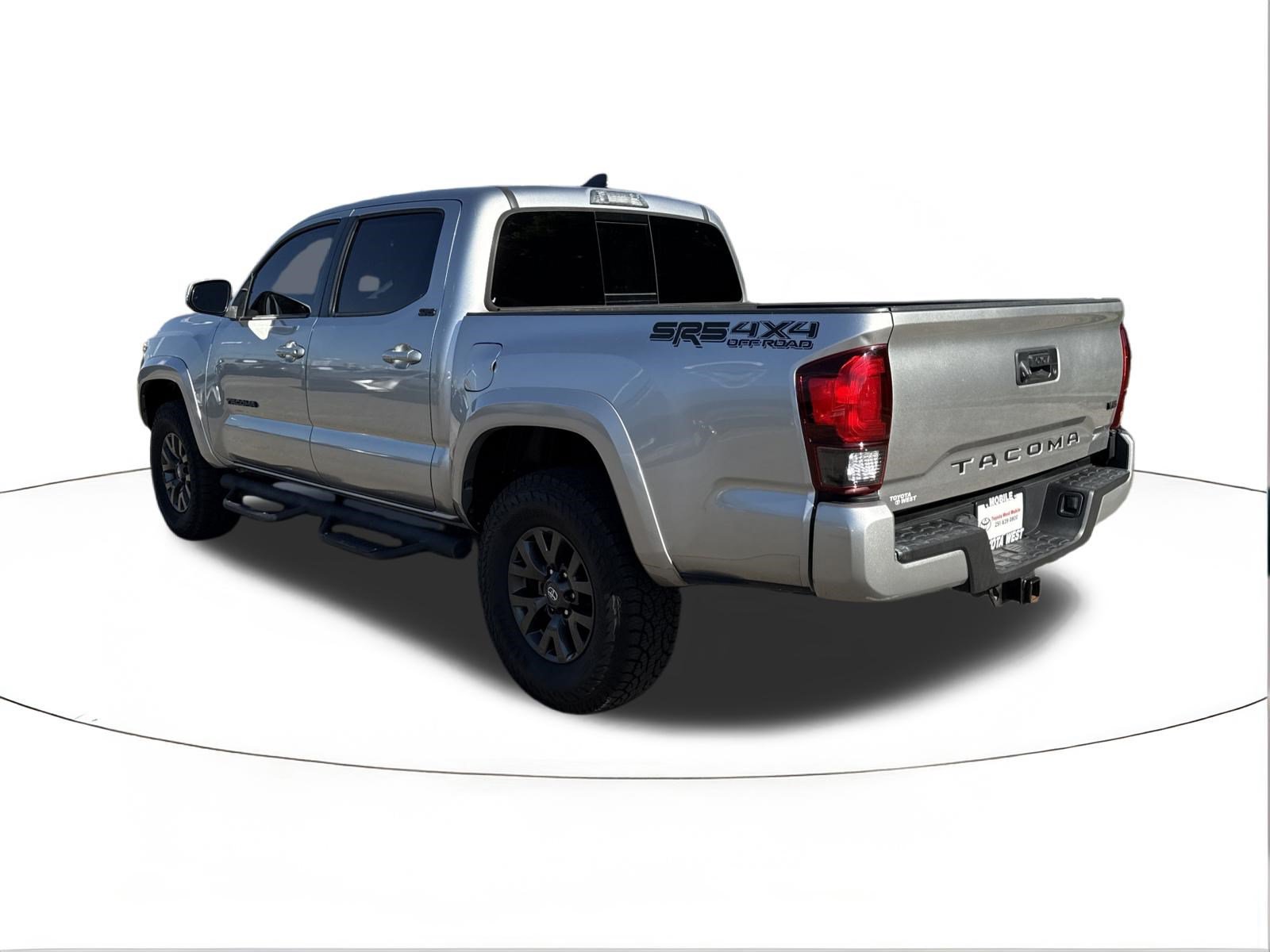 Used 2022 Toyota Tacoma SR5 w/ Technology Package RWD image 5