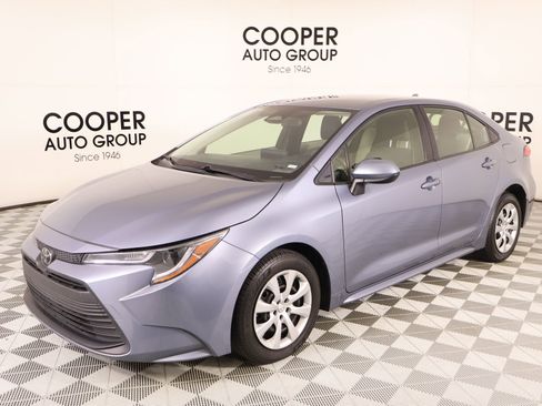 Used 2023 Toyota Corolla LE FWD image 9