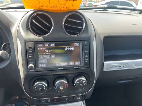 Used 2016 Jeep Compass High Altitude AWD/4WD image 11