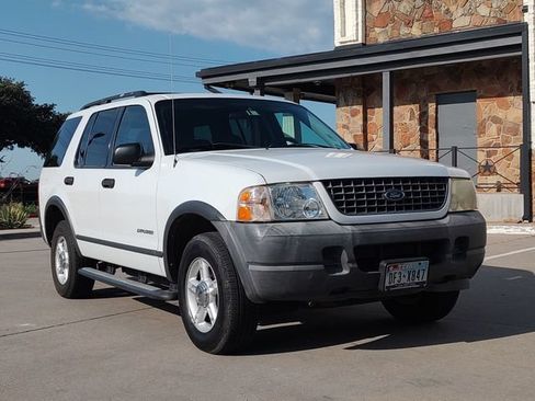 Used 2004 Ford Explorer XLS RWD image 1