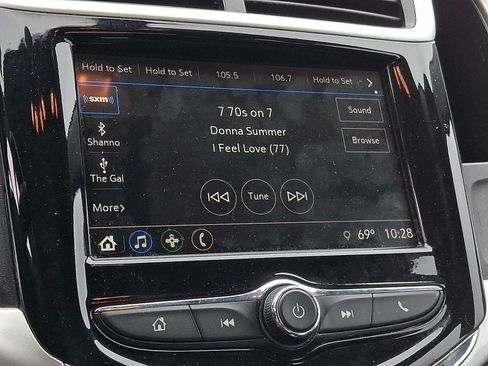 Used 2018 Chevrolet Sonic Premier FWD image 13