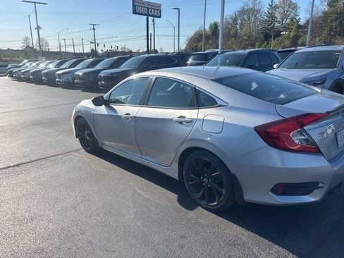 Used 2020 Honda Civic Sport image 4