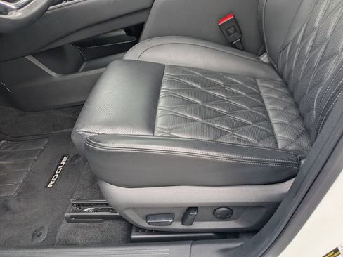 Used 2023 Nissan Rogue Platinum w/ Platinum Premium Package FWD image 20