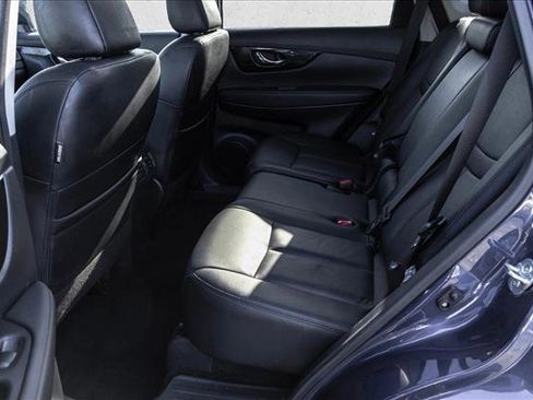 Used 2020 Nissan Rogue SL w/ Premium Package image 20