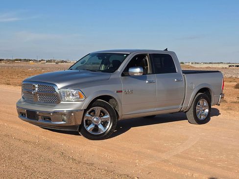 Used 2016 RAM 1500 Laramie w/ Convenience Group image 1