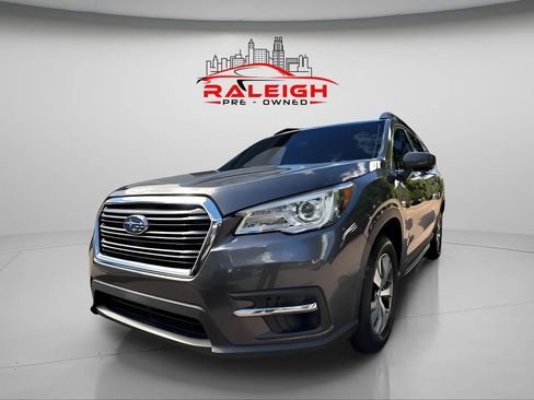 Used 2022 Subaru Ascent Premium image 8