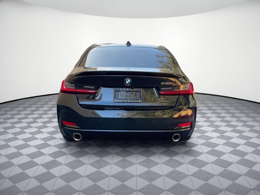 Used 2026 BMW 330i Sedan w/ Convenience Package RWD image 11