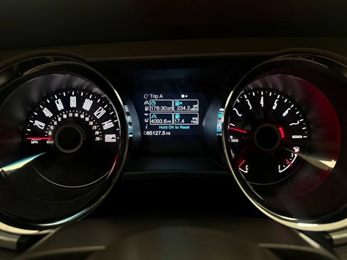 Used 2014 Ford Mustang Premium RWD image 20