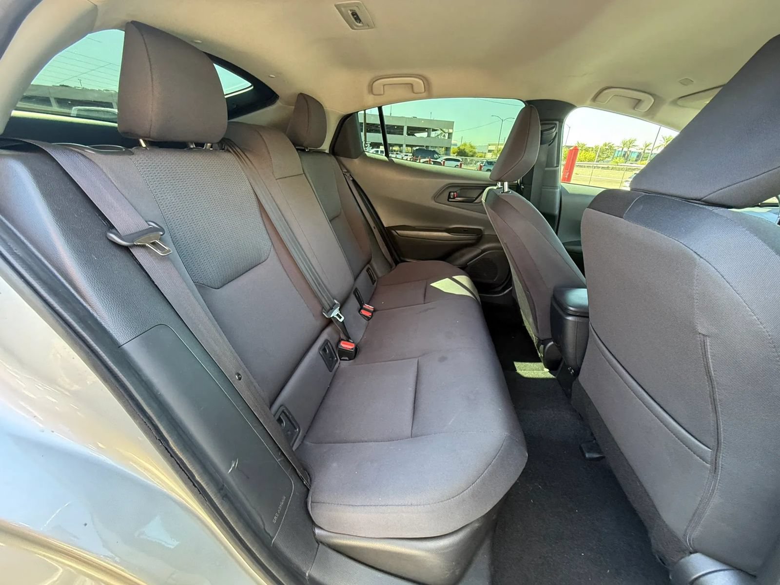 Used 2024 Toyota Prius LE FWD image 19