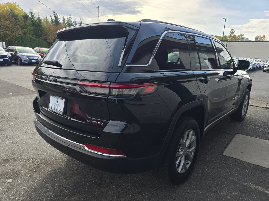 Used 2023 Jeep Grand Cherokee Limited AWD/4WD image 8