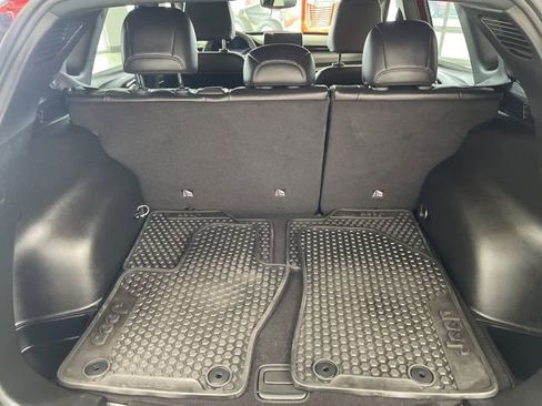 Used 2025 Jeep Compass Trailhawk image 11